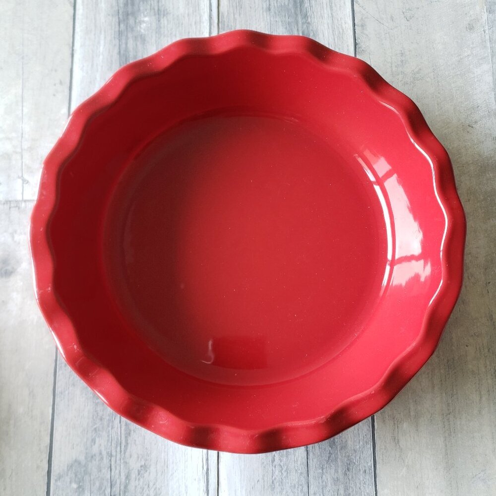 Red Emile Henry French Ceramic Artisan Ruffled Pie Dish 9 inch